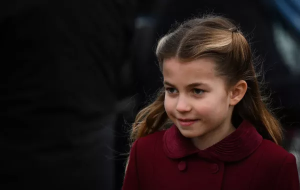 الأميرة شارلوت Princess Charlotte في فعاليات يوم الكريسماس عام 2022 (مصدر الصورة: Daniel LEAL / AFP)