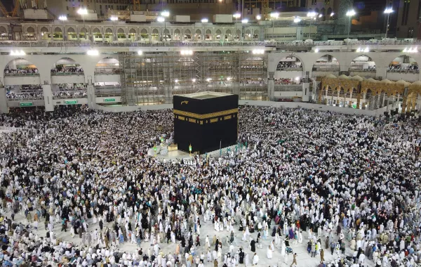 استخراج تصريح دخول مكة لغير السعوديين - الصورة من pexels by yasir gurbuz