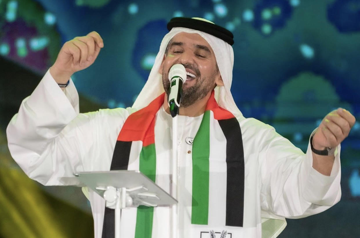 حسين الجسمي يتألق في حفل اليوم الوطني الإماراتي 48   مجلة سيدتي