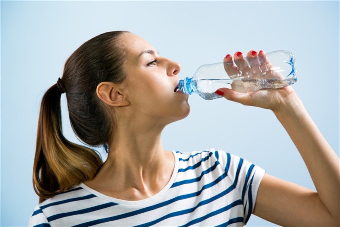 شرب الماء العلاج الأول لالتهاب المسالك البولية
