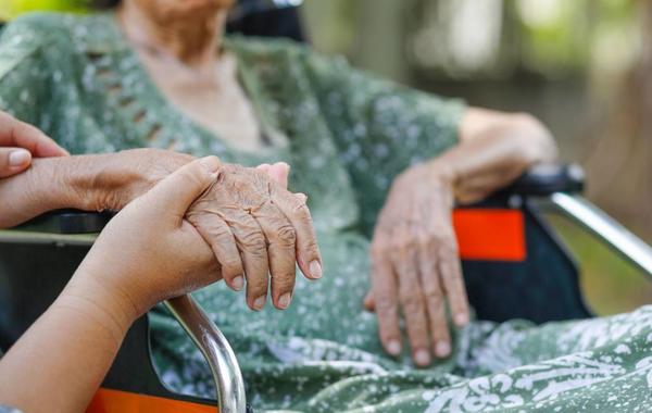 في اليوم العالمي للتوعية بشأن إساءة معاملة المسنين.. 8 معلومات مدهشة عن كبار السن!