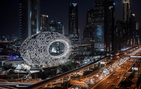 دبي ضمن أفضل المراكز العالمية للكفاءات والابتكار
